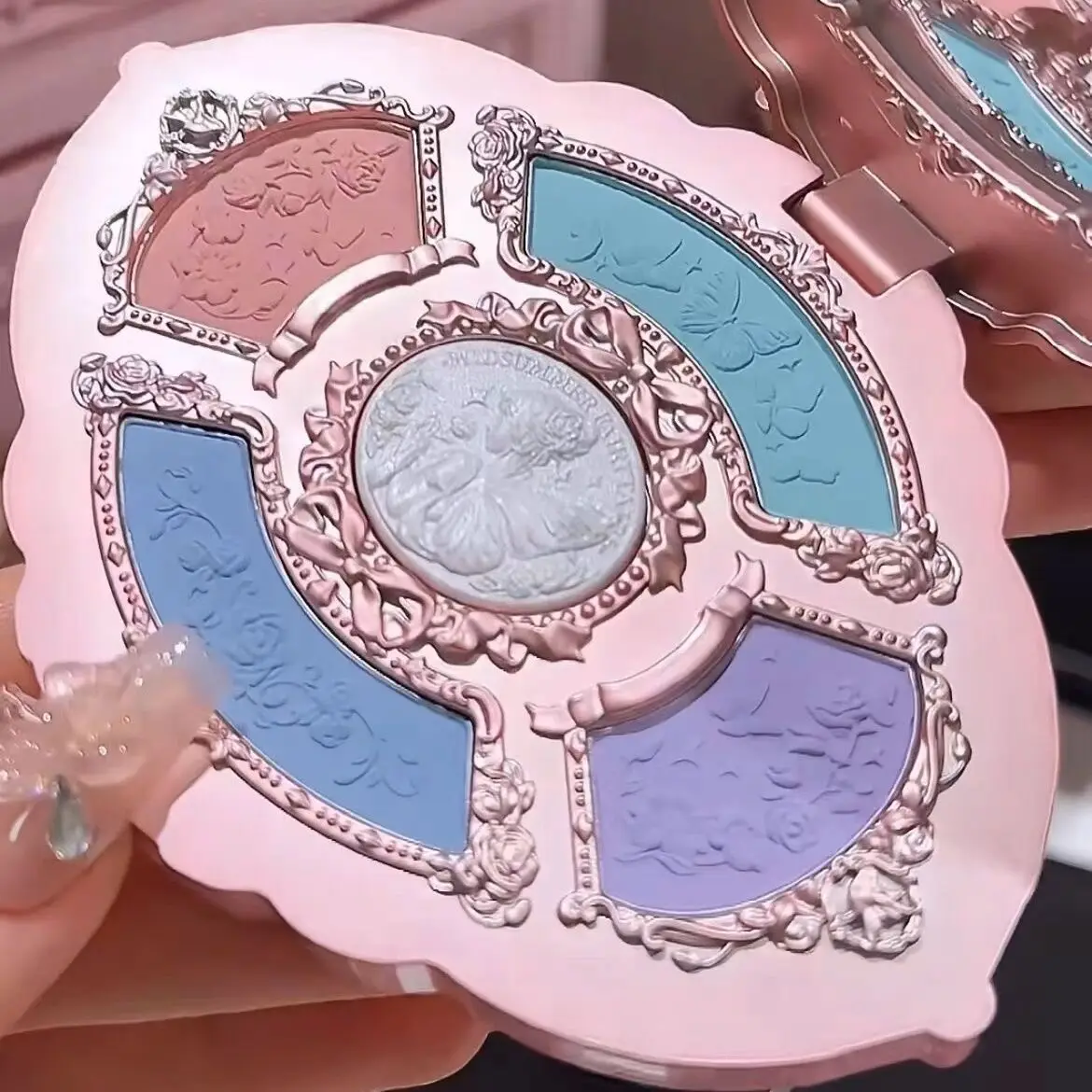 Тени для век пять цветов