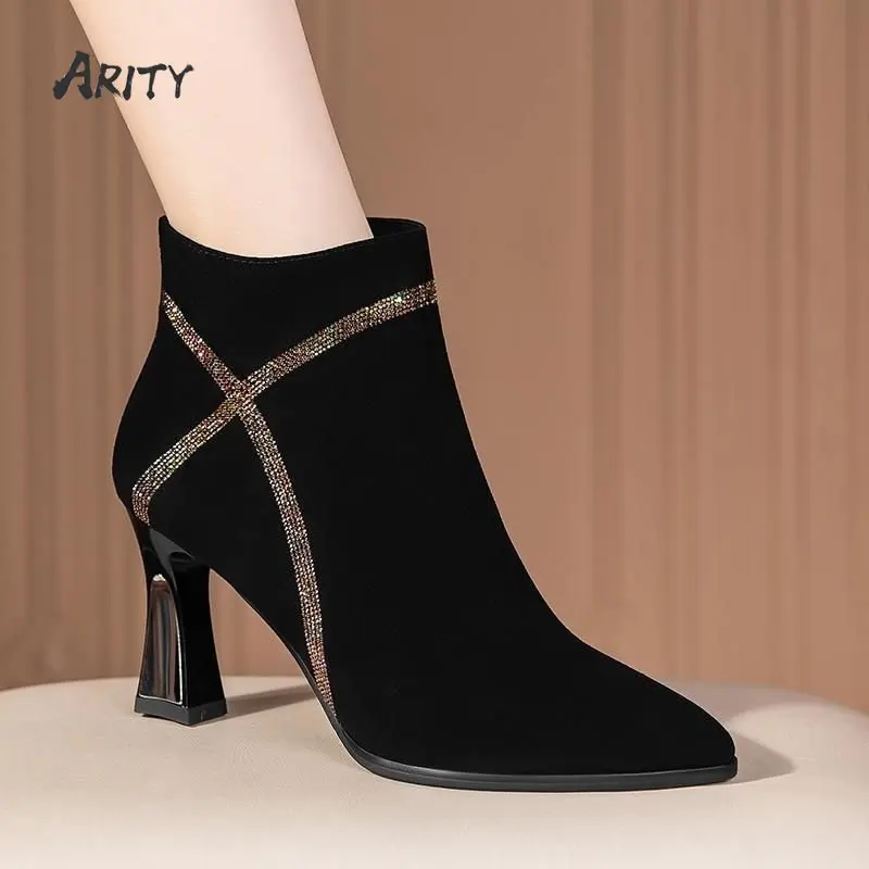 

Женские короткие ботинки на среднем каблуке, осень и зима, модные ботинки с острым носком, обувь на высоком каблуке, ботинки мартинсы