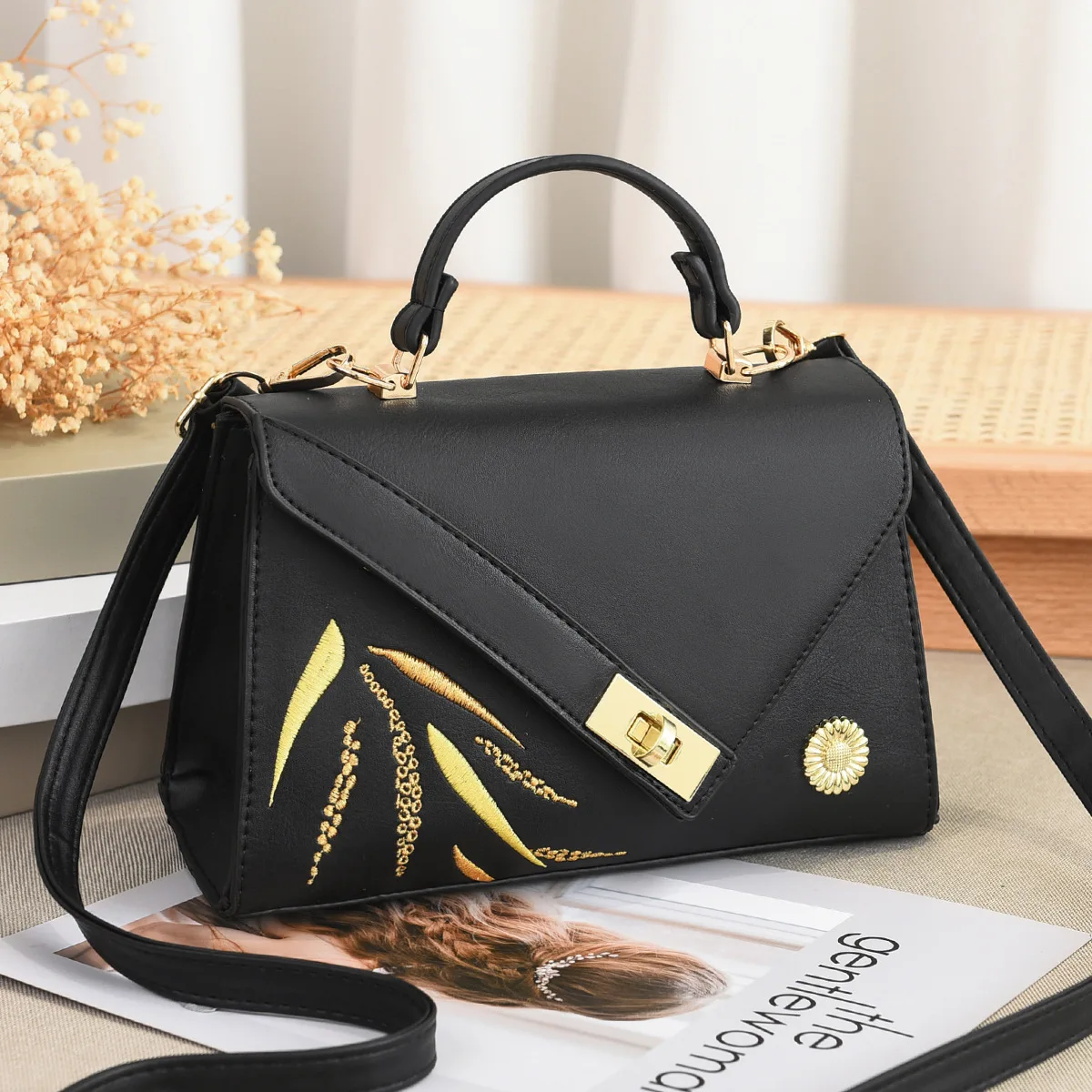

MONNET CAUTHY New Arrivals Bags for Women Casual Fashion PU Handbags Solid Color Brown Khaki Green Lavender Crossbody Flap Bag