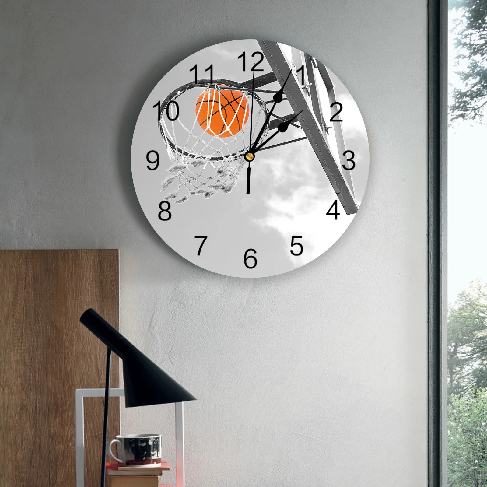 Часы настенные в стиле баскетбола спортивные бесшумные серые для украшения