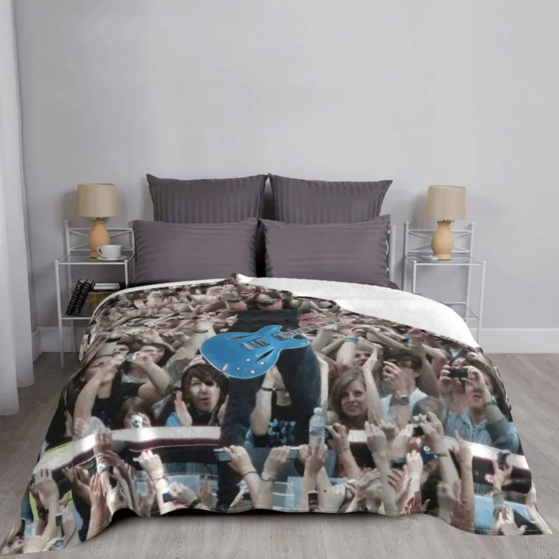 

Dave Grohl Rock Singer Band Blanket Flannel Textile Decor Breathable Soft Throw Blanket for Bedding Office Plush Thin Quilt