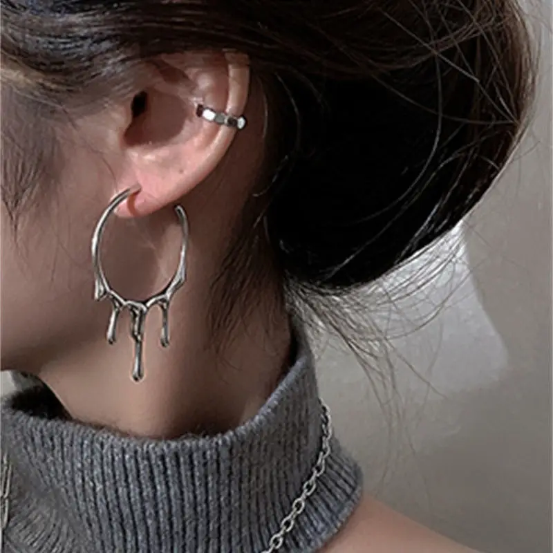 New Fashion Trend Personality Water Drop Earrings Same Model Women's Alloy Earrings Jewelry Wholesale Direct Sales