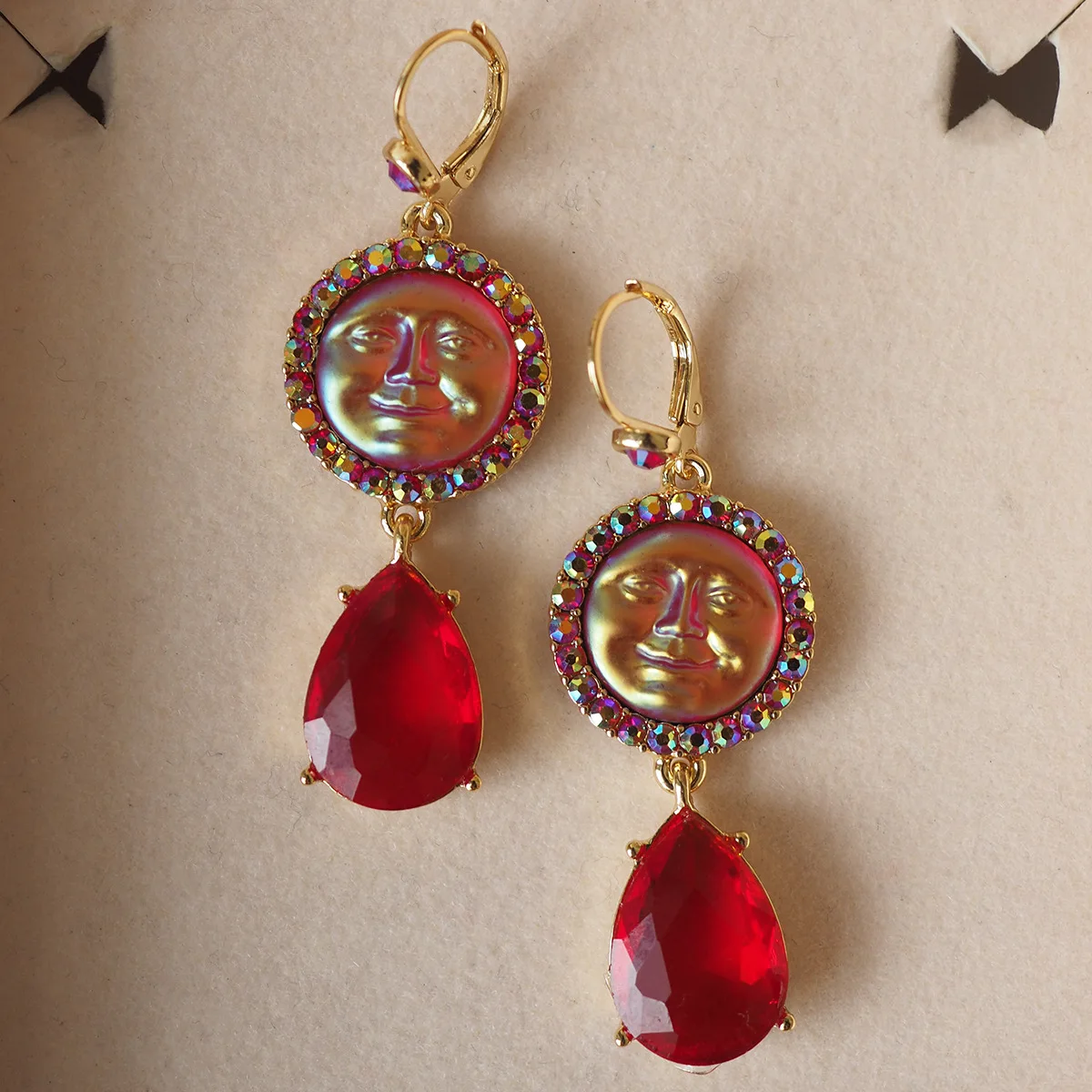 

Vintage Red Earrings Marking Flow Su Gem Water Drop Vintage Earrings