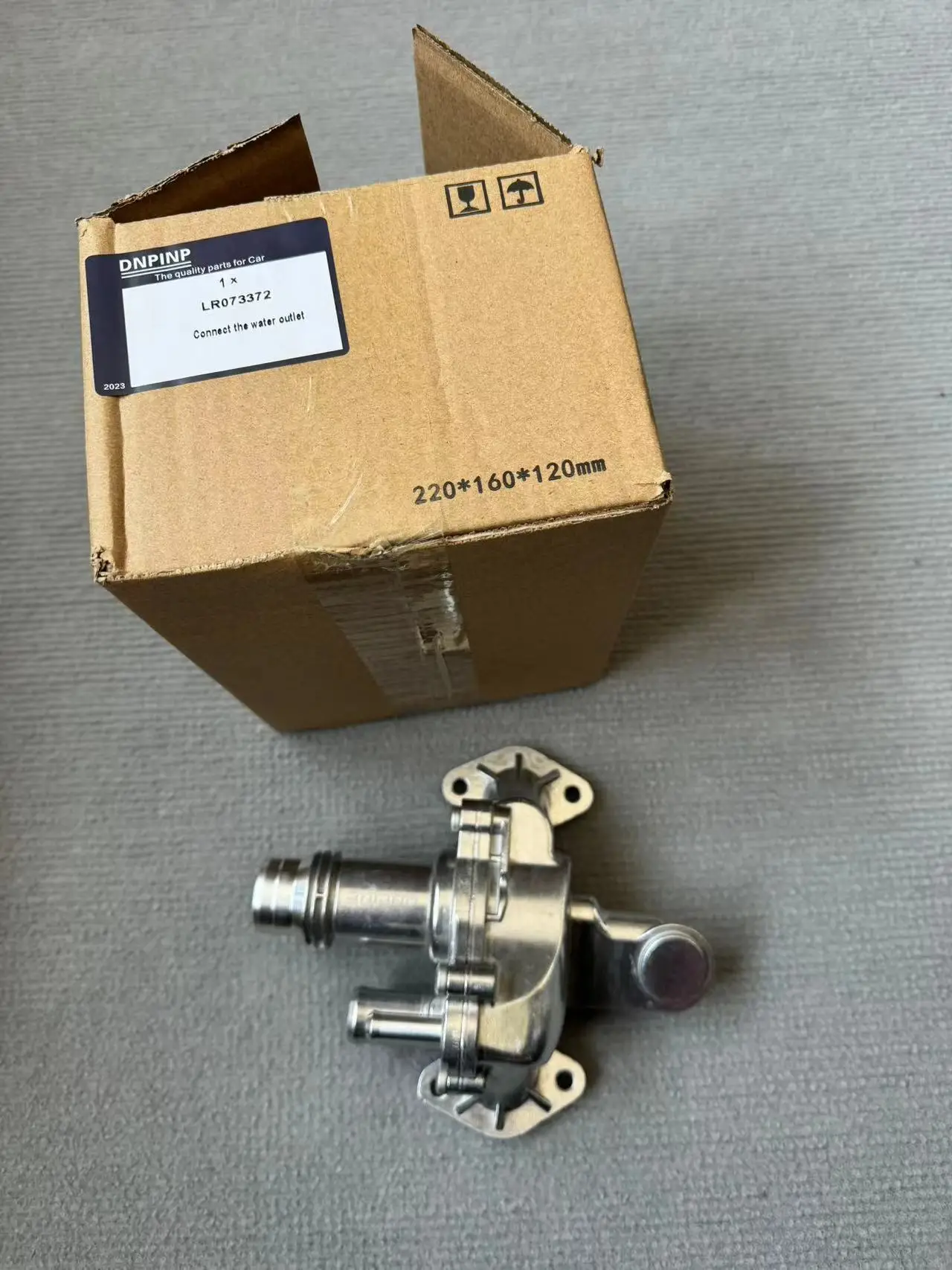 Термостат охлаждающей жидкости двигателя LR073372 для Land Rover Discovery 3/4 Range Sport Jaguar XF S-Type