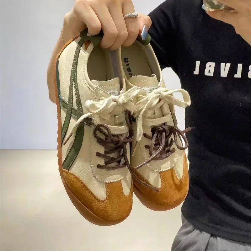 Французская женская спортивная обувь на плоской подошве весенне-осенняя модная