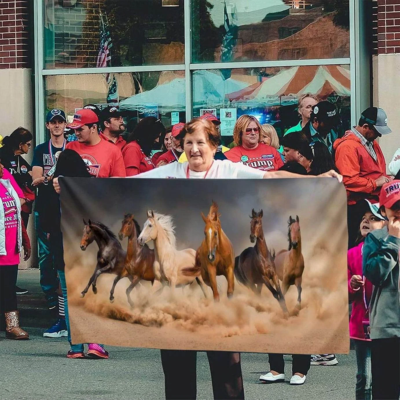 Лошадь элегантная лошадь бегущая в пустыне Фотофон для улицы Декор флаги 90x150 см x