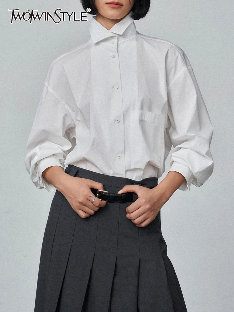 

TWOTWINSTYLE Minimalist Solid Shirts For Women Lapel Long Sleeve Patchwork Pockets Blouse Female Clothing 2022 Style Clothes New