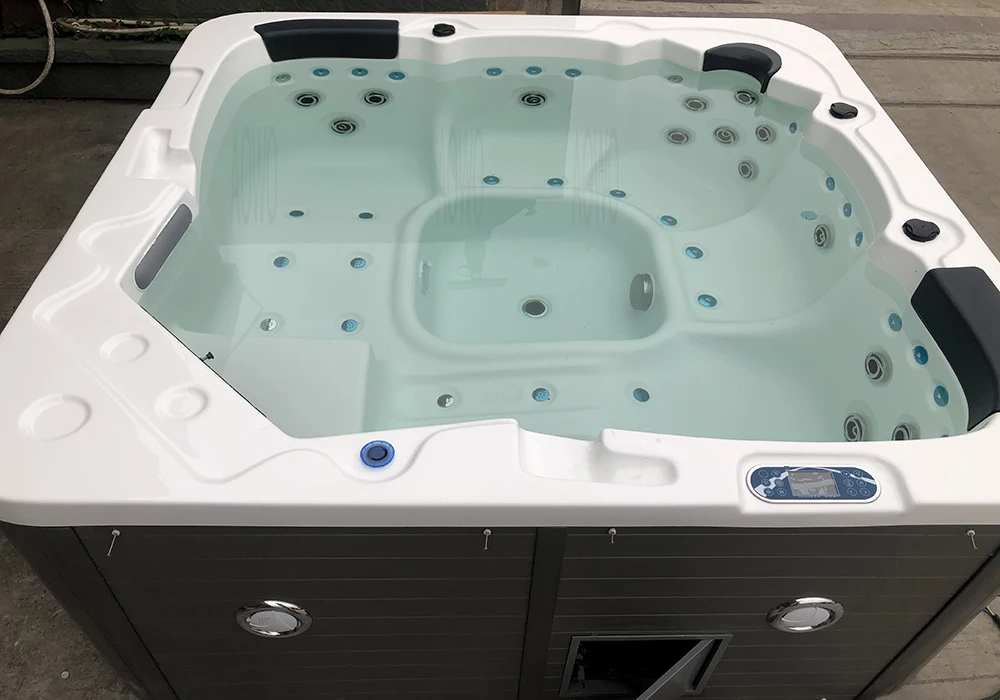 Фото Надувные джакузи Lay-z-spa для улицы, квадратные встраиваемые ванны-джакузи на 5 человек, уличные надувные гидромассажные ванны. №3