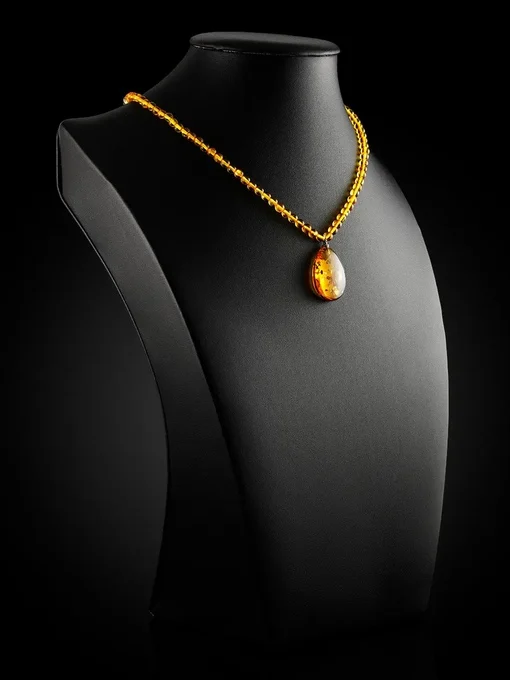 Ожерелье из натурального балтийского янтаря ярко-лимонного цвета Лаура |