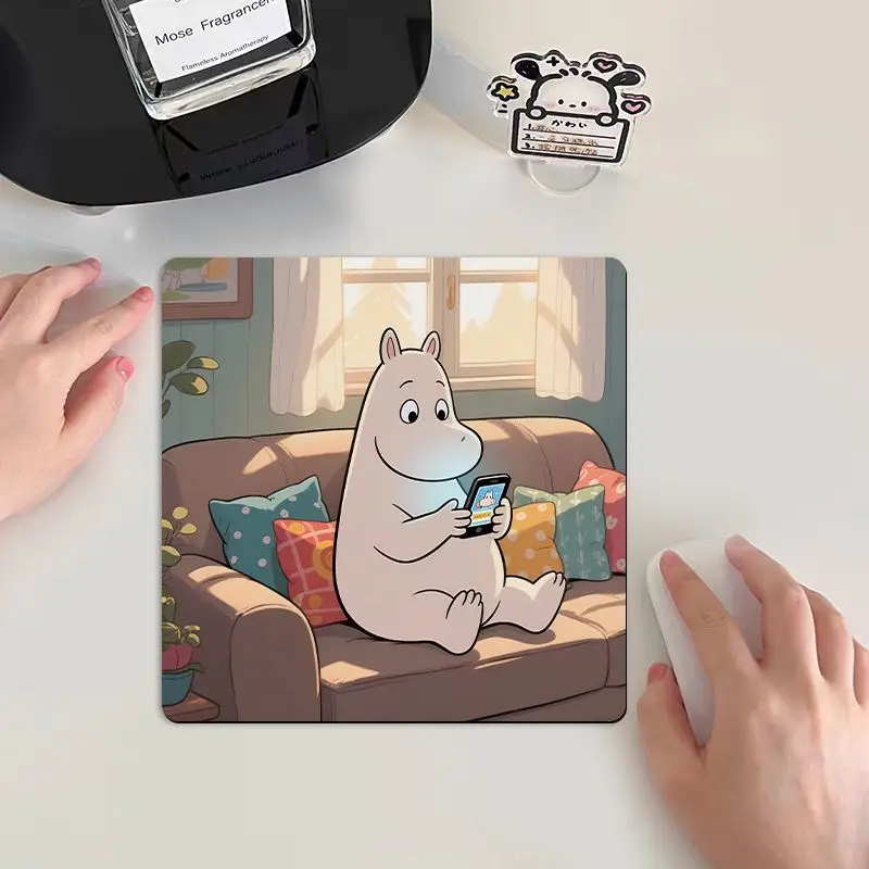 Фото Коврик для мыши с милым мультяшным принтом Moomin, нескользящий резиновый водонепроницаемый коврик для мыши, портативный офисный игровой компьютерный коврик для стола №3