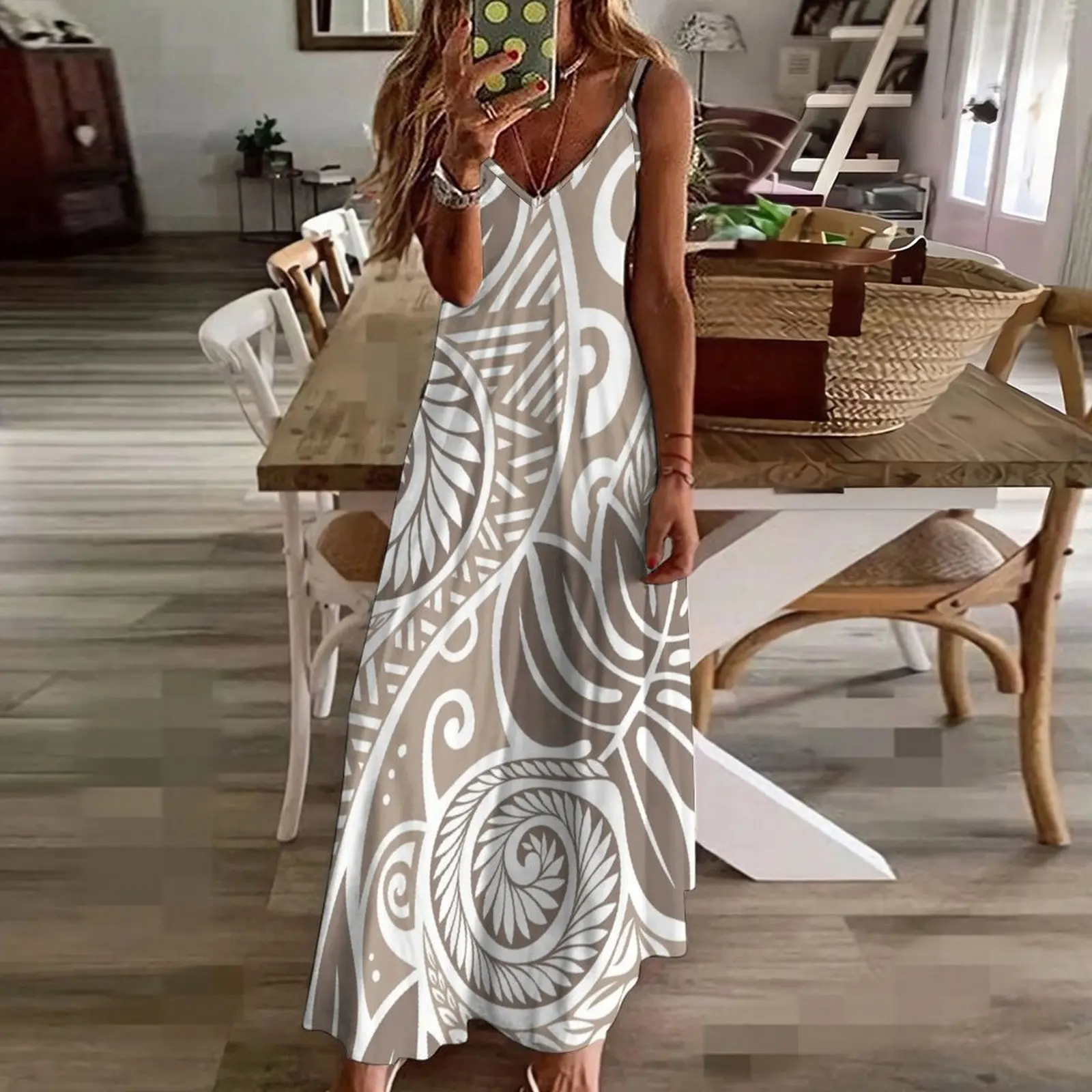 Гавайское длинное платье без рукавов с хлебом ulu светло-коричневый дизайн платья