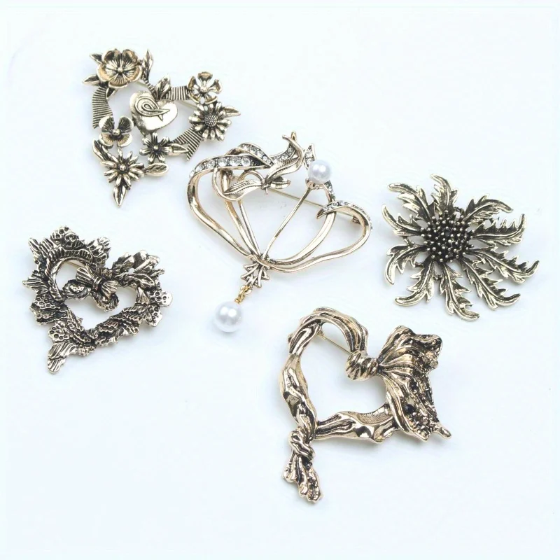 Винтажная простая брошь в форме сердца Женская маленькая металлическая цветка