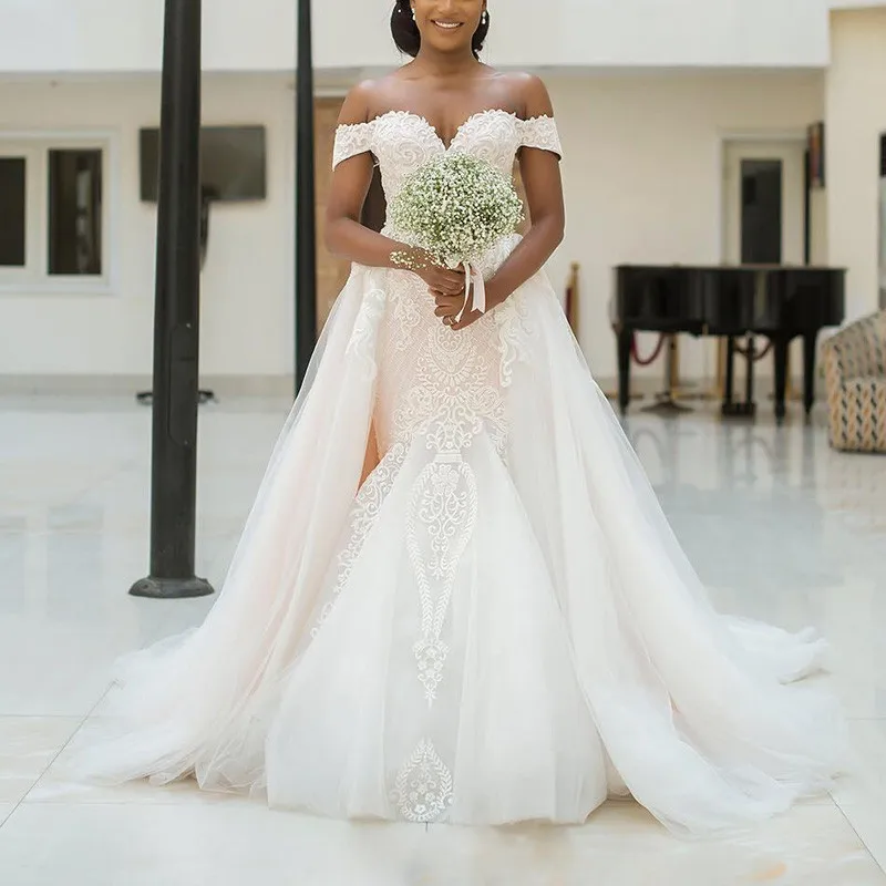 

Luxury Off Shoulder Lace Appliqued Mermaid Wedding Dresses With Detachable Train Saudi Arabia Dubai Plus Size Bridal Dress