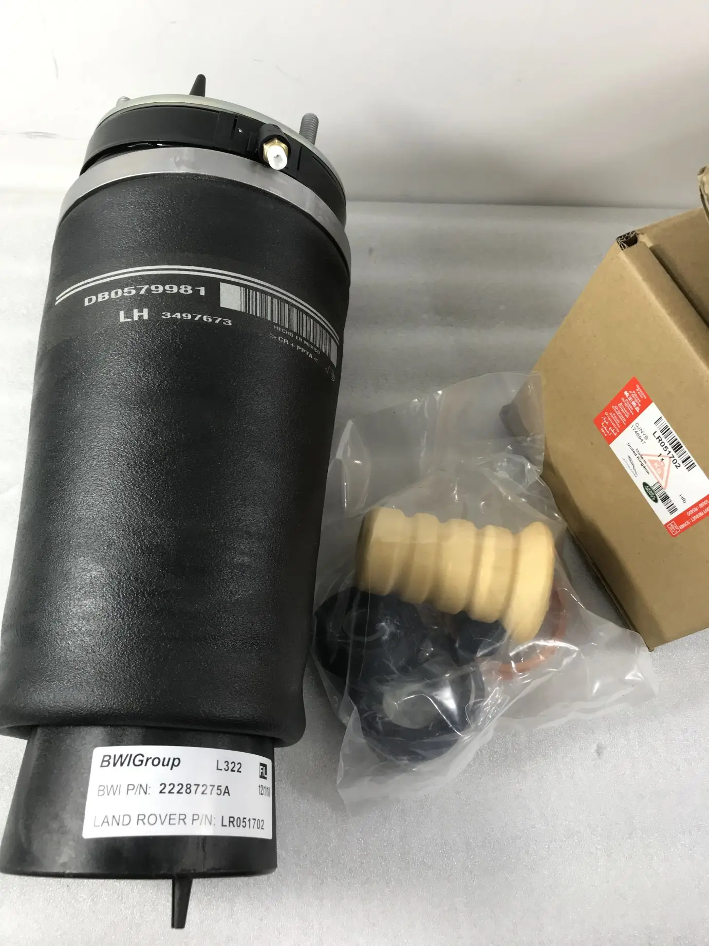 

The new Land Rover front airbag front shock absorber spring is applicable to the 02-12 Range Rover executive lr051700\lr051702