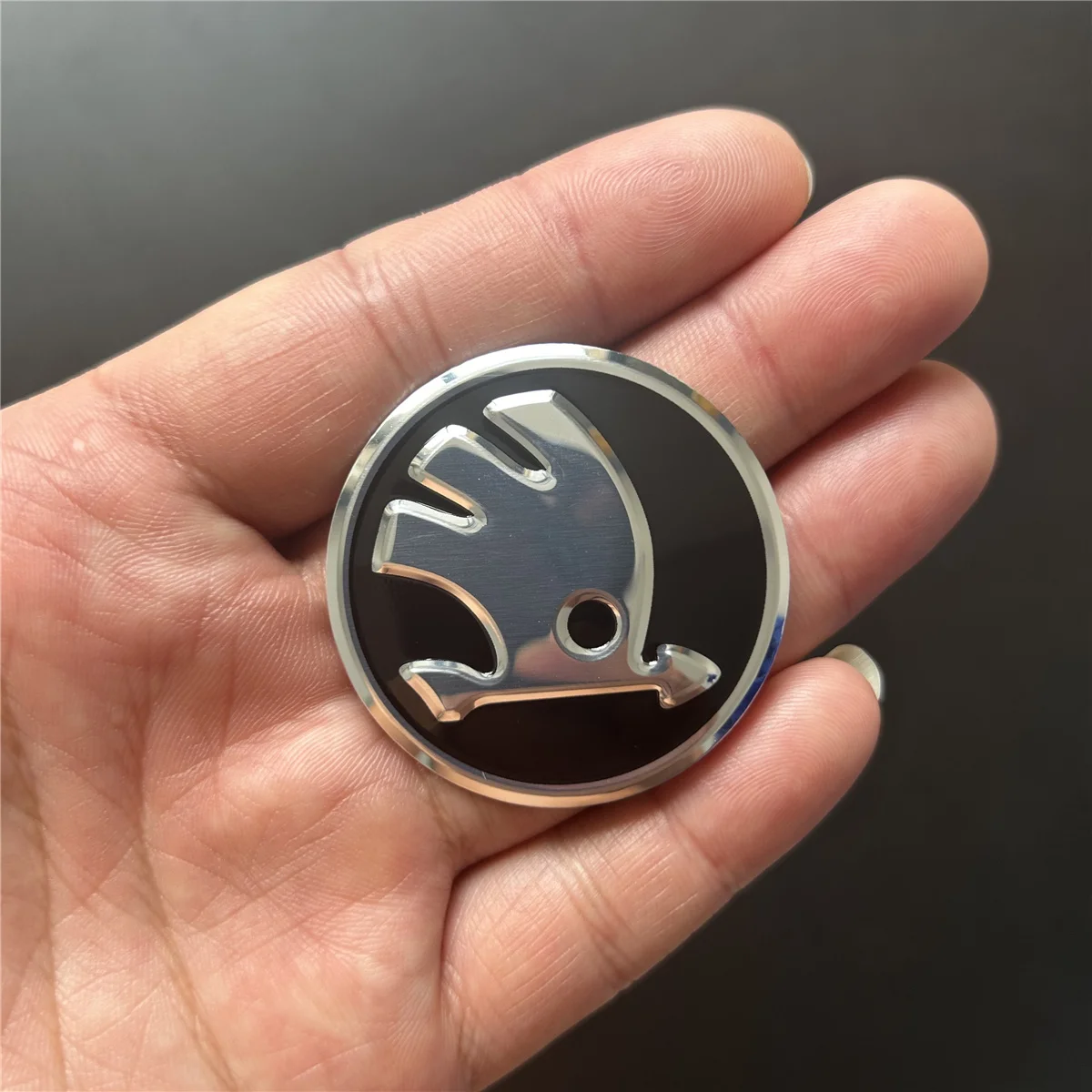 Автомобильная эмблема рулевого колеса 42 мм наклейки для Skoda Koda Kodiaq Fabia 1 2 Karoq Octavia A5