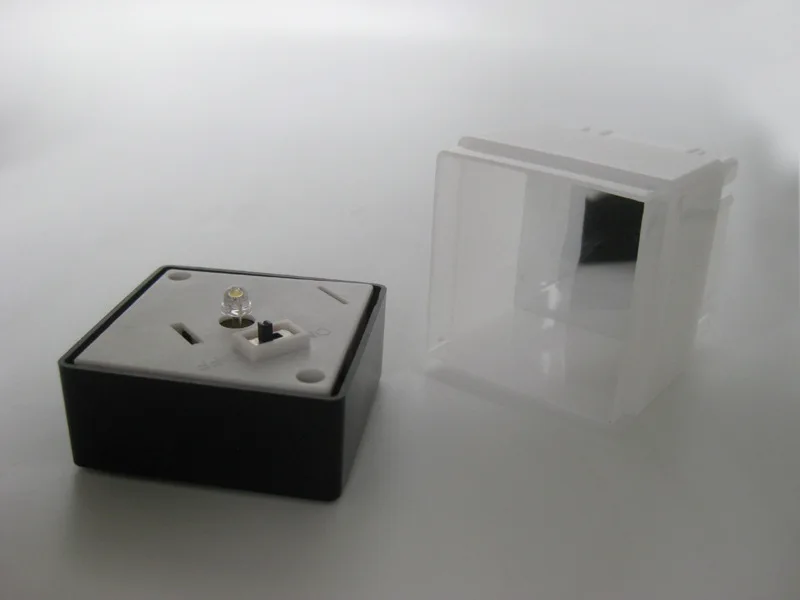 Светодиодные квадратные солнечные лампы Stigma, водонепроницаемые наружные садовые фонари, светильники для столбов входных дверей, регулируемая яркость, аварийное освещение, освещение заборов и тропинок.