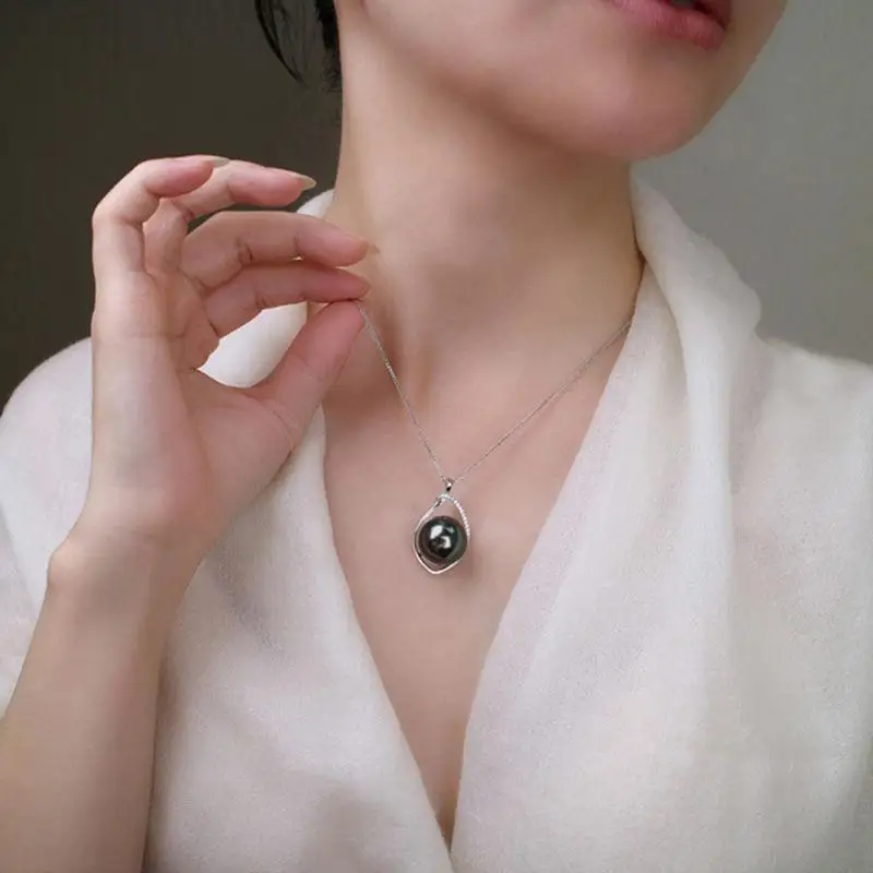 

Tahitian black pearl pendant s925 silver black pearl bead necklace temperament women's collarbone chain hypoallergenic