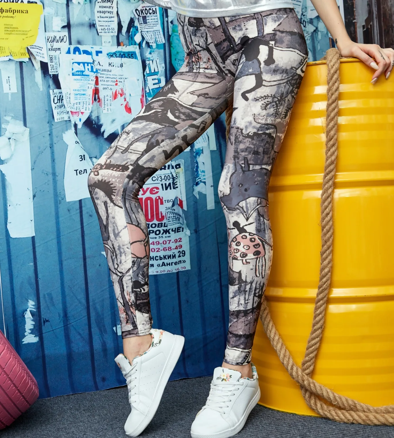 

Graffiti Printing Leggings Colorful Tie-dyed Printed Yoga Pants For Women Elastic Unique Punk Workout Abstract Digital Trousers