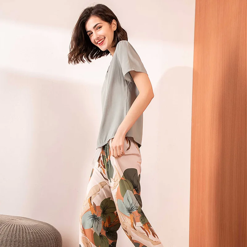 New Women V-Neck Leaves Printed Pajamas Set Ladies Comfort Simple Style Sleepwear Loose Soft Casual Wear Homewear