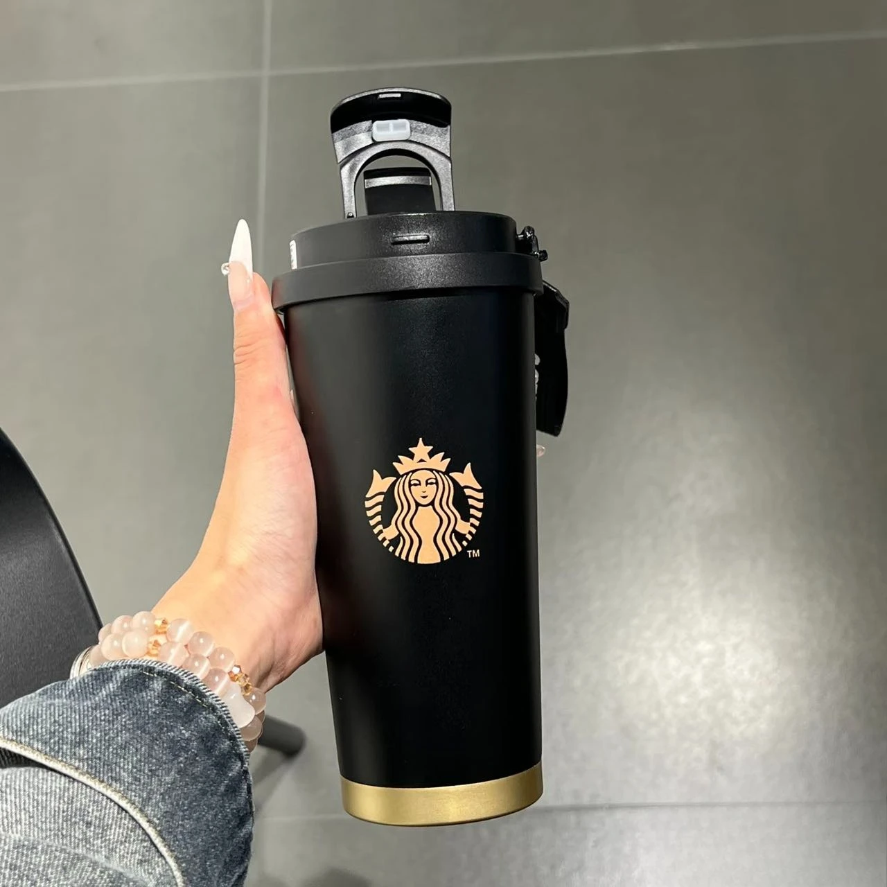 Термос Starbucks 2025 из нержавеющей стали, премиум-класса, черный, изолированная кофейная кружка для мужчин и женщин, портативная бутылка для воды (art.: 3920d8824aa2e) - 3920d8824aa2e