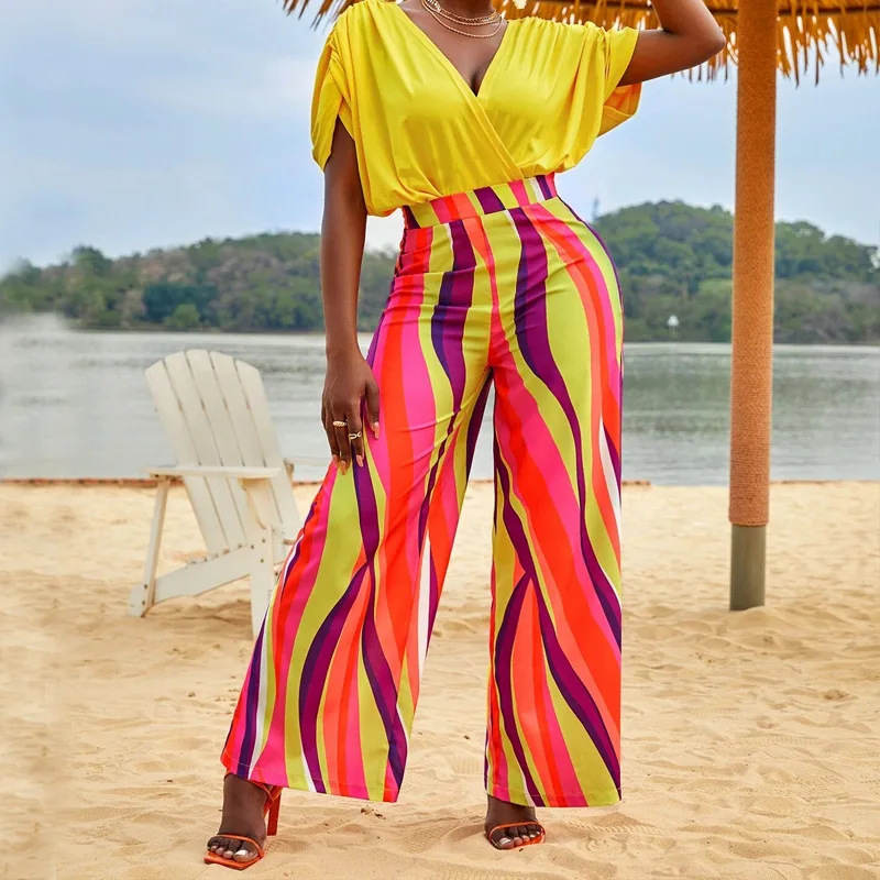 

2022 New Fashion Temperament Women's Summer Vacation Casual Color Contrast Cropped Pants Trousers Top Two-piece Set Large Size