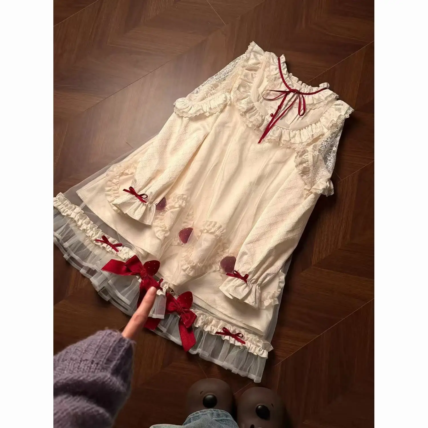 Женское платье Coalfell Sweet Strawberry Lolita OP с длинными рукавами, кружевом, рюшами и бантом, миди-платье в винтажном стиле, платье принцессы А-силуэта. (art.: 3920dceb82b2d) - 3920dceb82b2d