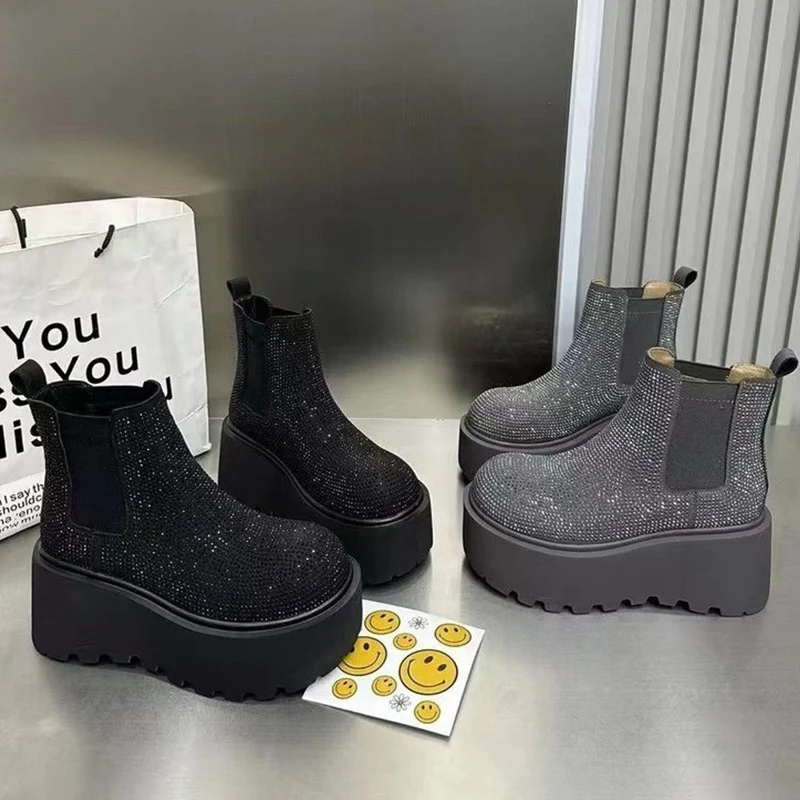 Женские зимние ботильоны на платформе с кристаллами дизайнерская обувь высоком