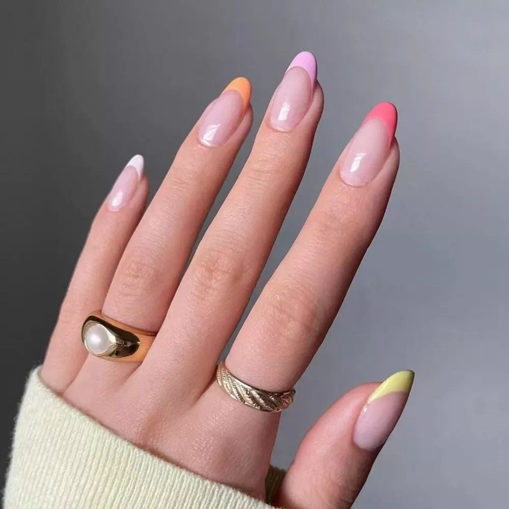 

NEW Oval Head False Nails Pink Almond Artificial Fake Nails With Glue Full Cover Nail Tips Press On Nails DIY Manicure Tools