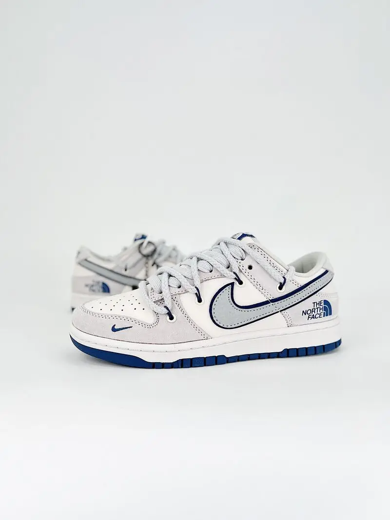 кроссовки Nike