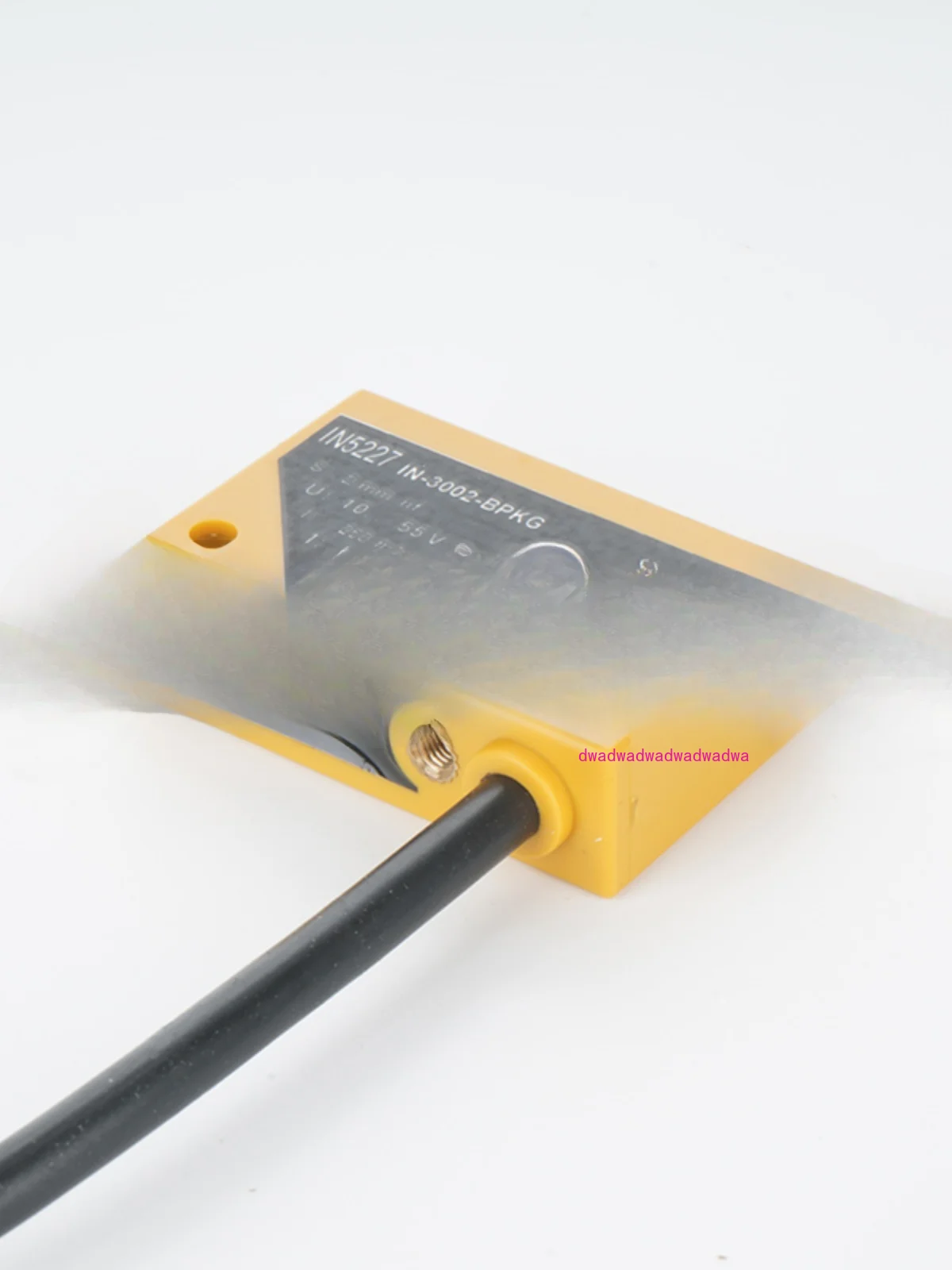 Бесконтактный переключатель IN5225 IN5224 5227 IN5228 5428 IN5227 датчик