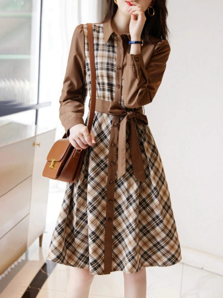 

Elegant Long Sleeve Coffee Plaid Knit Midi Dress Women Autumn Splicing Contrast Fashion A Line England Vintage Long Dresses 2022