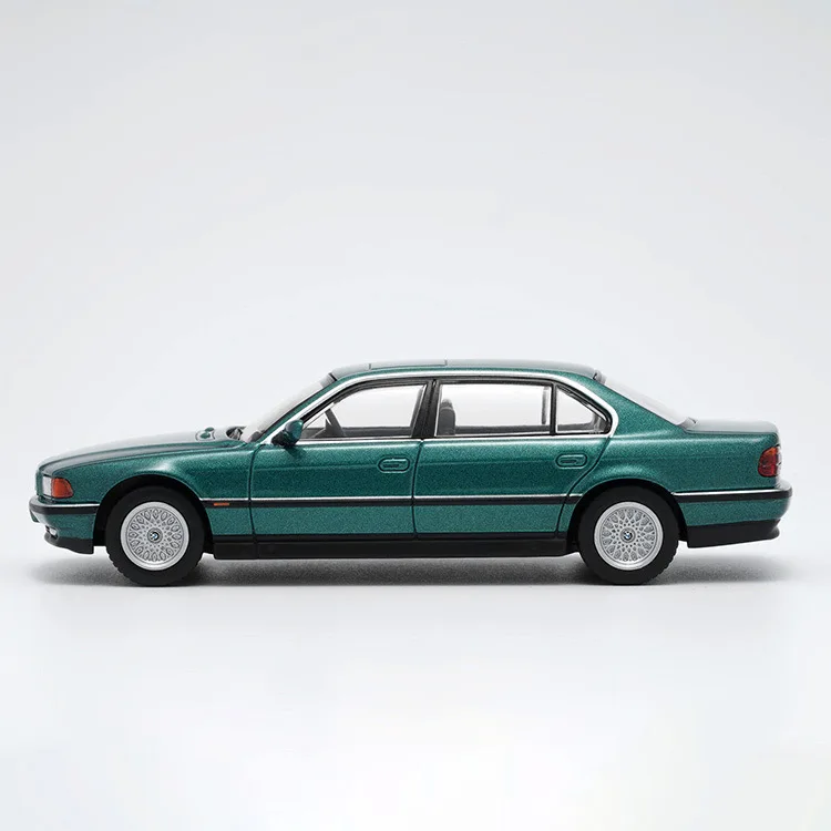 Коллекционная модель BMW официальная Ограниченная серия автомобиля 1:64 игрушки 2024