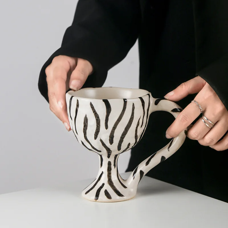 

Creative Ceramic Hand Pinched Coffee Mug Irregular Leopard Print Tall Champagne Grape Red Wine Juice Cup Home Drinking Utensils