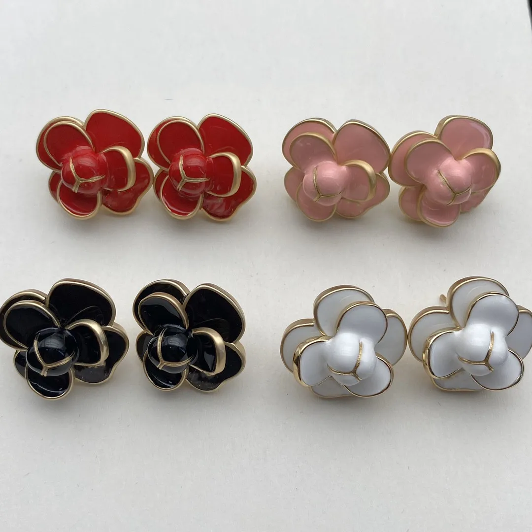 

European and American new fragrant camellia earrings
