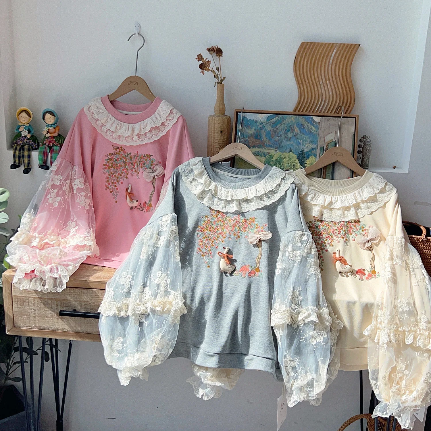 Женский кружевной свитшот в японском стиле Лолита с вышивкой осенне-зимние