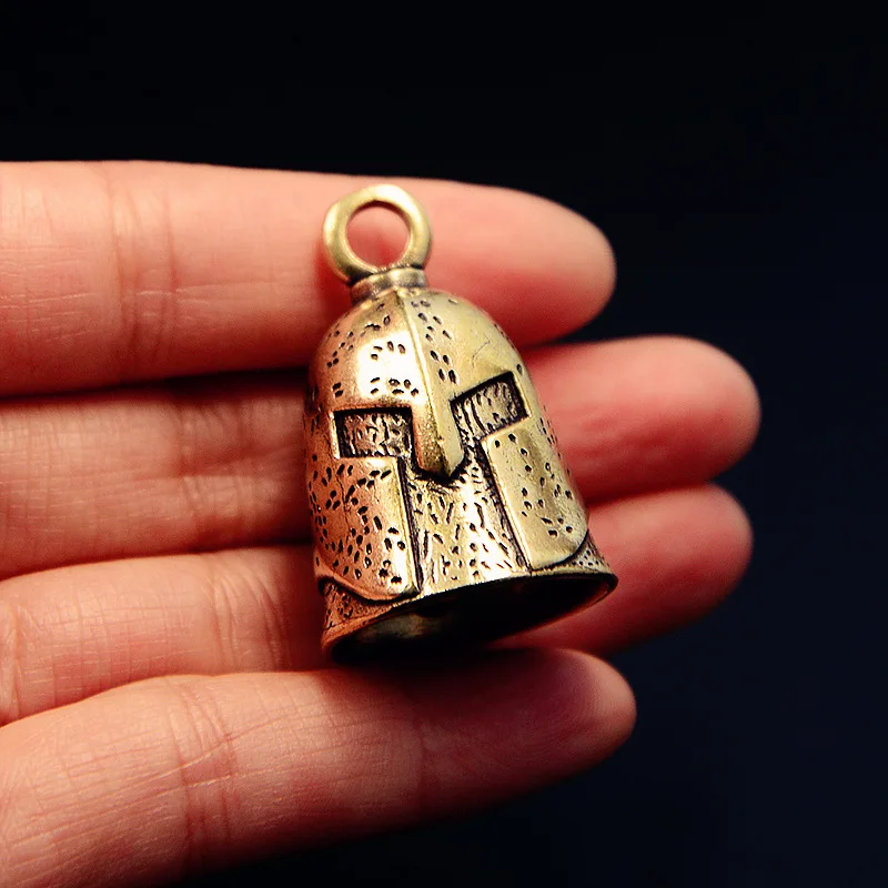 

Статуэтка спартанского шлема из латуни