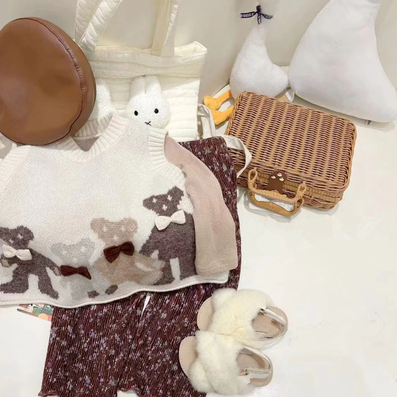 Round Neck Wool Vest Baby Girl Sleeveless Waistcoat Sweater Clothes Children's Sweater 2022 Spring Autumn Girls Bow Bear