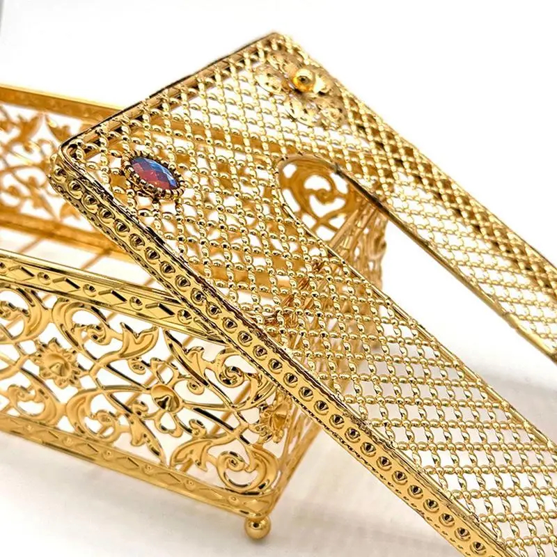 

Золотая коробка для салфеток, прямоугольная Золотая железная коробка для салфеток для лица, креативный держатель для салфеток для ресторан...