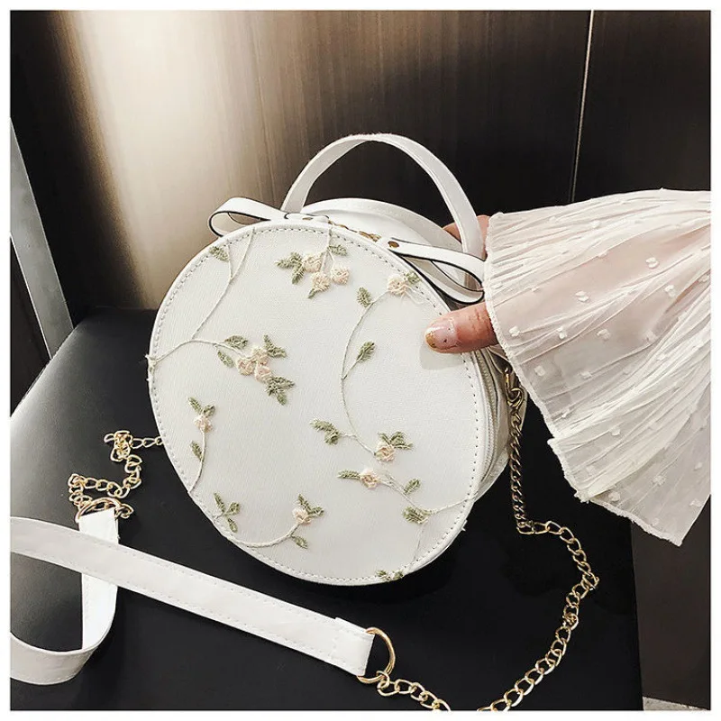 

Sweet Lace Embroidery Flower Handbags PU Leather Crossbody Bags for Women Temperament Elegant Chain Shoulder Bag