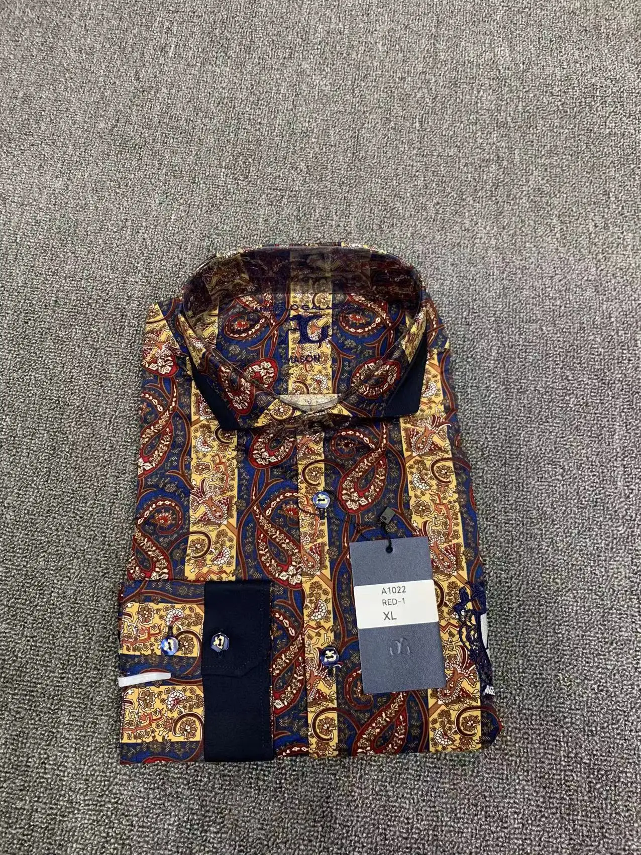 

Мужская тонкая рубашка с длинным рукавом, с вышивкой