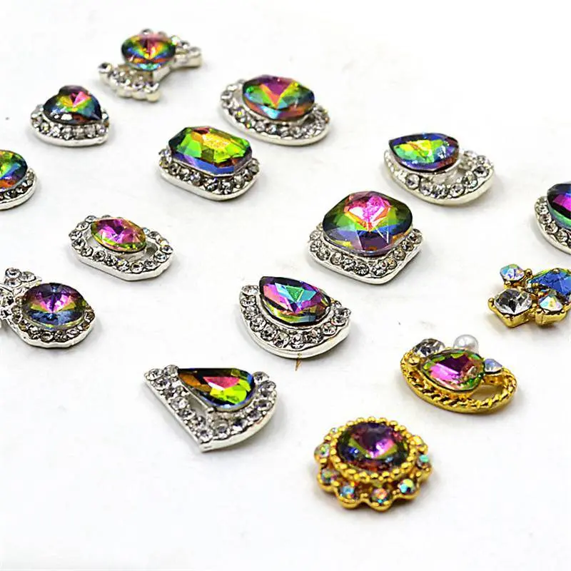 

CRYSTAL CHARM ALLOY JEWELLERY UK RHINESTONES SILVER GEMS NAIL ART DECORATION 3D