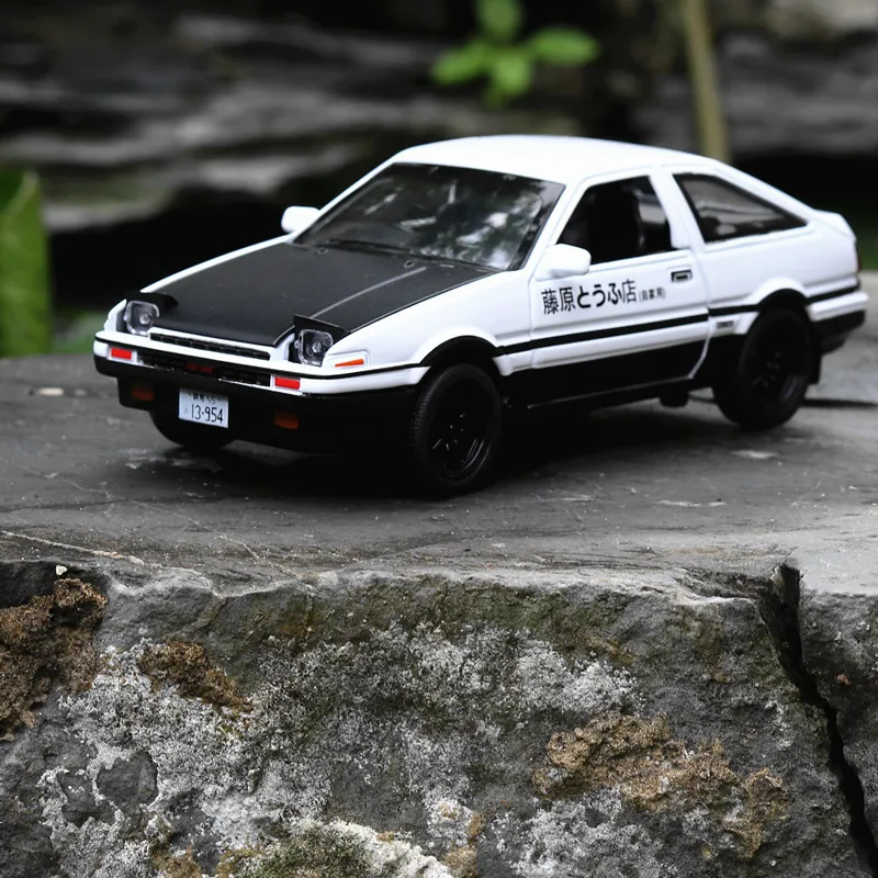 Модель автомобиля JDM TOYOTA AE86 1:32 из сплава литая искусственная Миниатюрная игрушка
