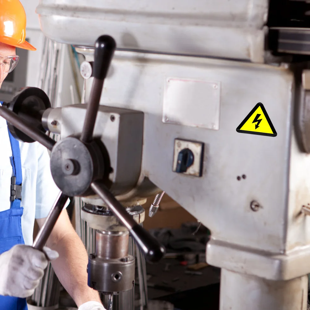 Рисунок 4 - Наклейки с логотипом