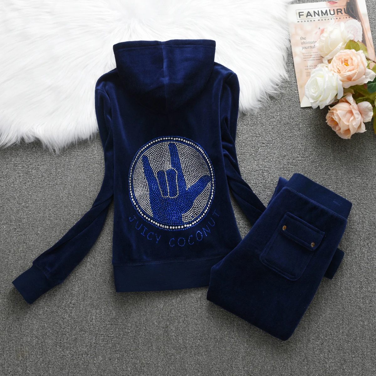 Новый осенне-зимний спортивный костюм JUICY COMETURE 2024 бархатный женский с капюшоном