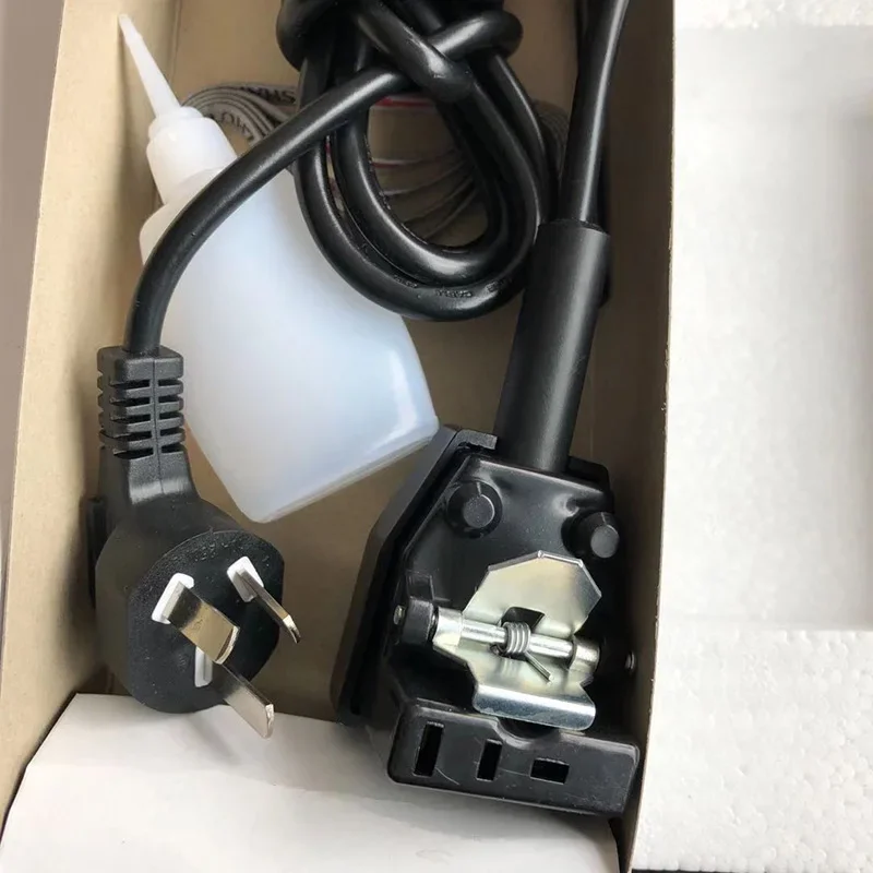 Автоматическая машина для резки ткани с прямым ножевым лезвием