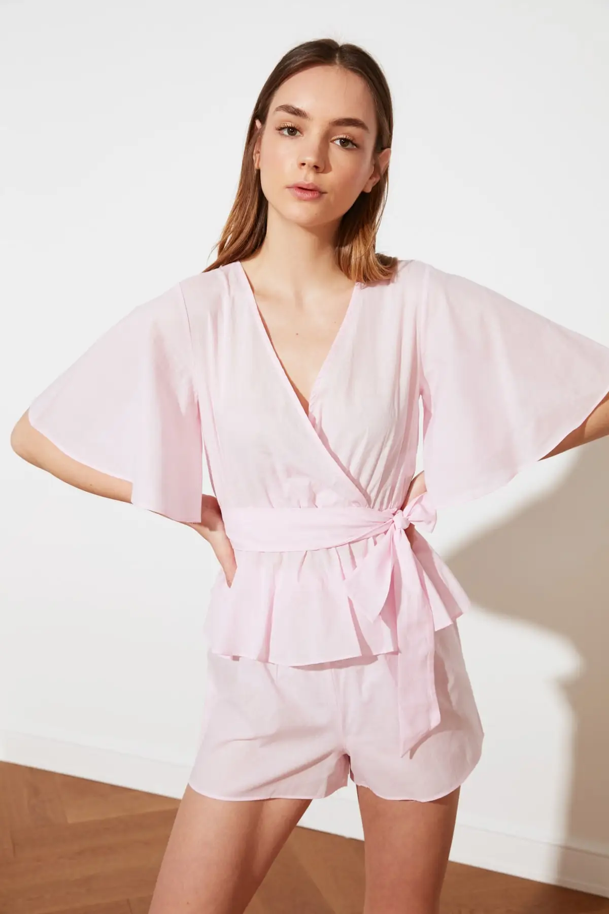 

Trendyol Gusset Woven Pajamas set THMSS21PT0158