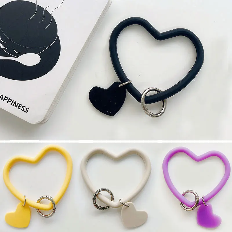 

Universal Cute Love Heart Pendant Hanging Ring Phone Wristband Soft Silicone Lanyard Strap Anti-Lost Bracelet For Iphone 2022