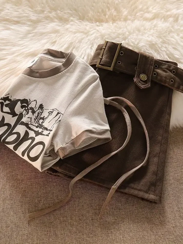 2024 модный универсальный костюм в стиле ретро короткий топ на шнуровке для