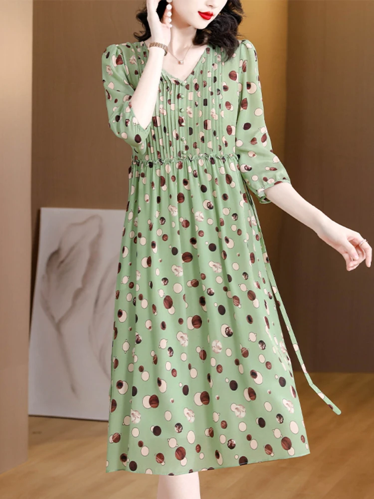 

Spring Summer 2023 New Pleated Silk Dot Print Silk Dress Women Short Sleeve V-Neck Lace Up Waist Slim Long Dress