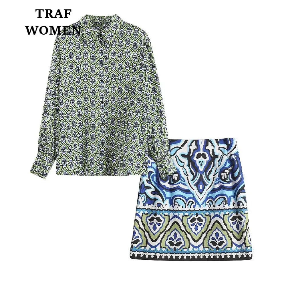 

Женская офисная блузка с длинным рукавом и юбка с высокой талией